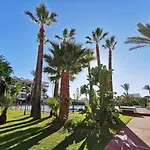 Bright 2 Bedroom Apt Golden Mile Next To Beach Rdr225