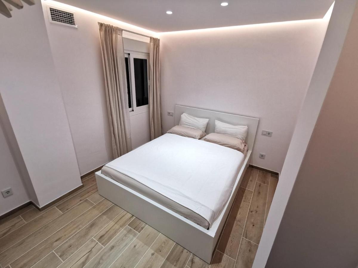 Bright 2 Bedroom Golden Mile Next To Rdr225 Apartment